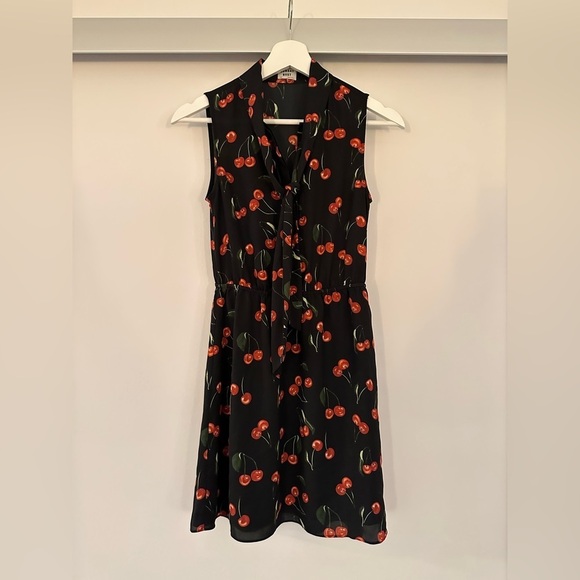 Aritzia Sunday Best Cherry Print‎ Dress  Size XXS - Picture 2 of 4
